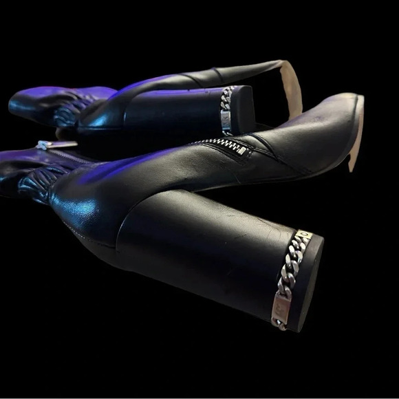 MICHAEL KORS Vintage Dolores Side Zip Bootie Black Leather - Picture 4 of 10